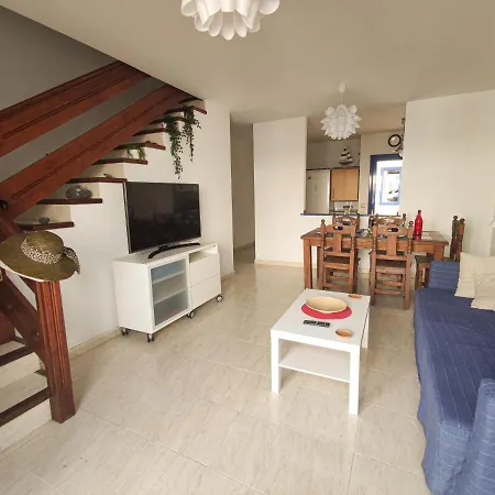 Volkkanrentals Casa Machin דירה